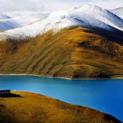 Yamdrok lake from Gambala Pass 