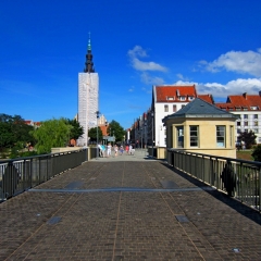 MOST Z WIDOKIEM NA FONTANNE I KATEDRE