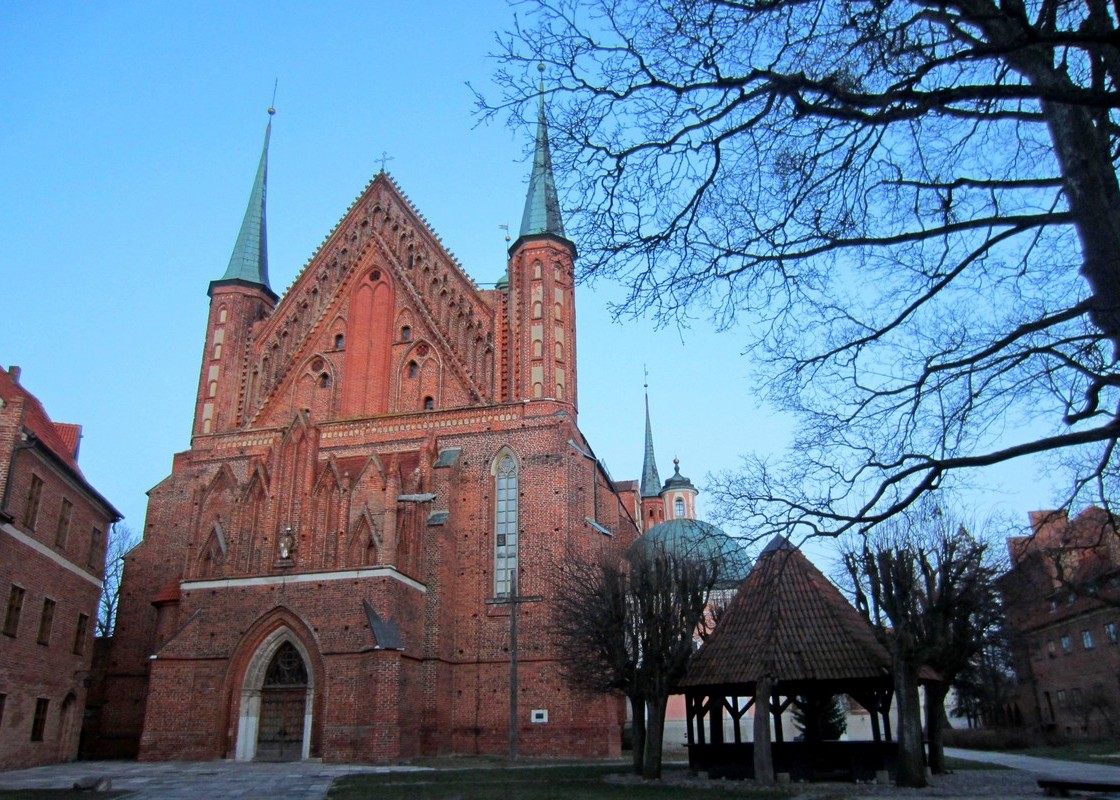 frombork sistersm (18)