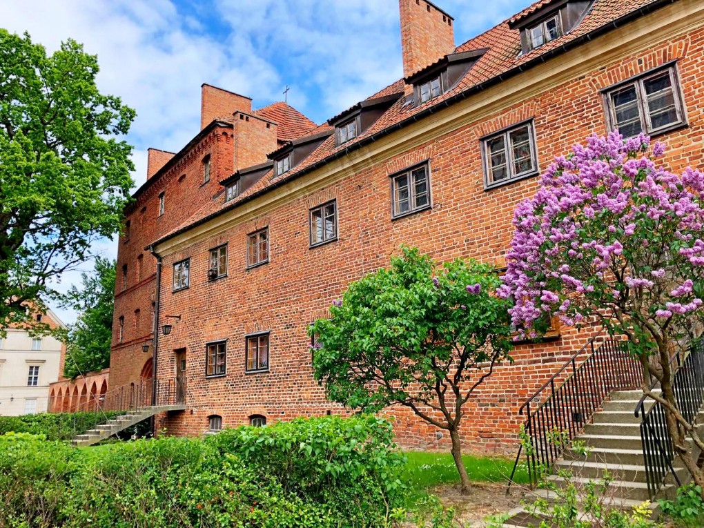 frombork-sistersm n (1)