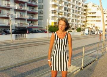 BLACK AND WHITE STRIPES BY FASHION UNION