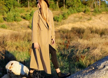 ELEGANT COAT IS THE ANSWER FOR AUTUMN DAYS!